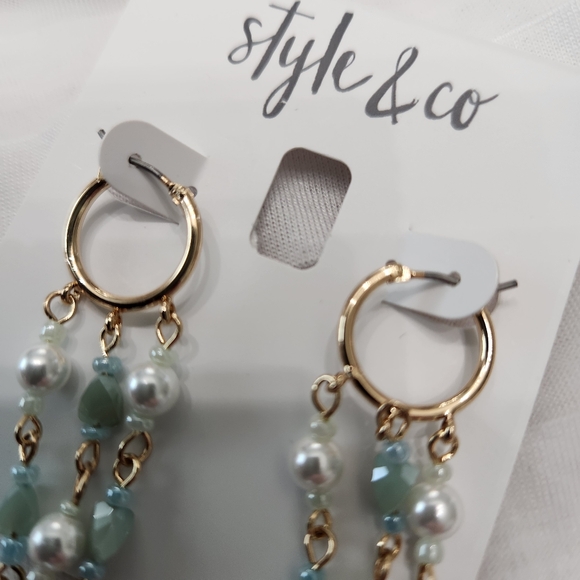 Style and Company Shaky Bead & Imitation Pearl Chain Charm Hoop Earrings - Picture 4 of 4
